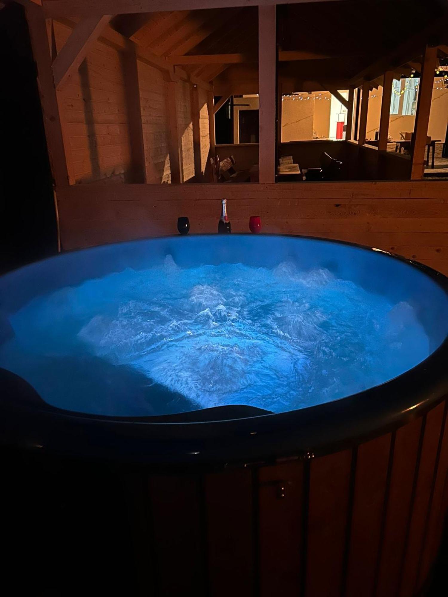 Popasul Drumetului Transfagarasan Hotel คูร์ตา เด อาร์เจช ภายนอก รูปภาพ